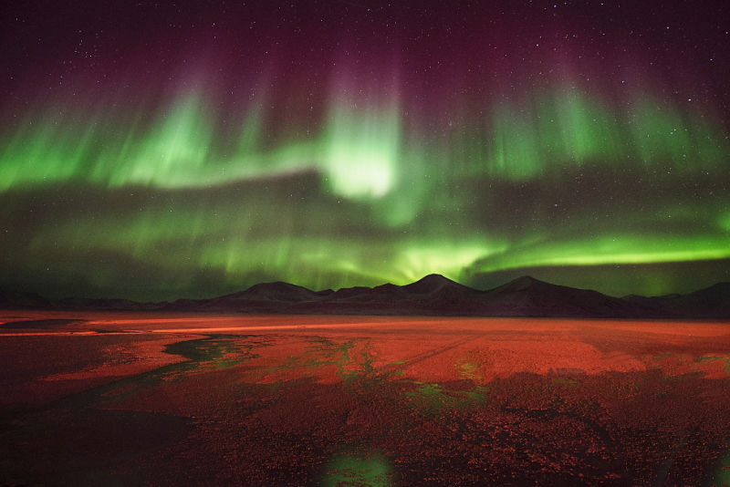 Illustration for article titled Las mejores fotos de astronomĂa de este año te trasladarán a otro mundo